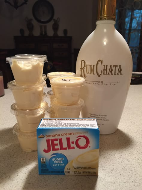 Banana Cream Pudding Shot 1pkg instant banana cream pudding 3/4 c. Skim milk 3/4 c. Rum Chata 1-8oz. Lite whip cream Whisk milk, alcohol & pudding  together Gently whisk whip cream into pudding mixture Spoon into plastic containers and freeze for at least 2 hours. Amazing!! Cheesecake Pudding Shots, Rumchata Cheesecake, Rumchata Pudding Shots, Rumchata Recipes, Jello Pudding Shots, Rum Chata, Banana Cream Pudding, Gin Sour, Pudding Shots