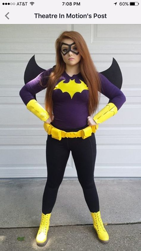 Batman Reference, Batman Costumes, Batgirl Costume, Utility Belt, Sewing Stitches, Batgirl, Dc Universe, Diy Sewing, Batman