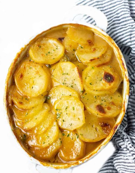 Vegan Potatoes Au Gratin Vegan Potatoes, Vegan Potato Recipes, Healthy Cheese, Potatoes Au Gratin, Scallop Recipes, Vegan Potato, Vegan Holiday, Vegan Sides, Vegan Sauces