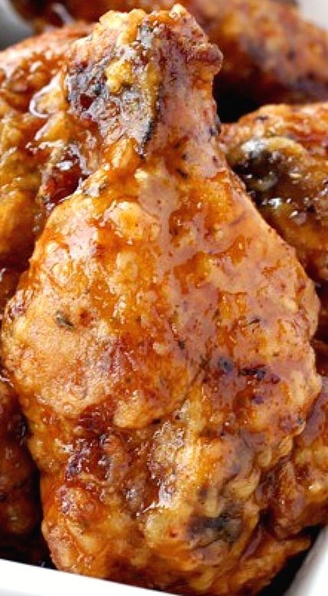 Whiskey Wings. Whiskey Chicken, Crispy Fried Chicken Wings, Homemade Glaze, Whiskey Glaze, Easy Chicken Wing Recipes, Easy Chicken Wings, Glazed Chicken Wings, Chicken Wings Recipe, Crispy Baked Chicken