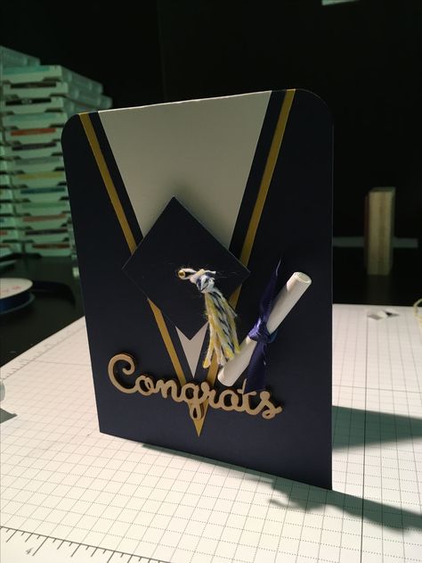 Graduation Cards Design, Convocation Card Ideas, Graduation Card Diy Ideas, Graduation Card Box Diy, Graduation Card Ideas, Graduation Cards Homemade, Graduation Cards Diy, Graduation Card Sayings, Handmade Invitation Cards