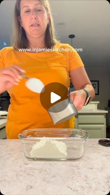 Jamie Fielding | Dinner Ideas and Easy Recipes on Instagram: "Comment CHEESE and I’ll DM you the link for the cheese grater.

Viral chicken parm bowl is the perfect high-protein dinner for one. 

#easydinnerforone #dinnersforone #cottagecheesebowl #chickenparm #highproteinmeals" Jamie Fielding, Cottage Cheese Chicken, Easy Dinners For One, Chipotle Chicken Bowl, High Protein Dinner, Peach Crumble, Protein Dinner, Dinner For One, Chicken Parm