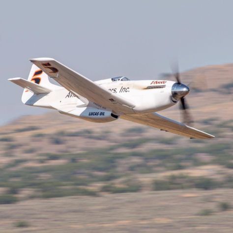 #5 "Voodoo" leads the Gold Race down the Valley of Speed at the Reno Air Races. Reno 2017. Schneider Trophy, Airplane Pics, Reno Air Races, Propeller Plane, Aircraft Propeller, Sopwith Camel, Air Race, Experimental Aircraft, P51 Mustang