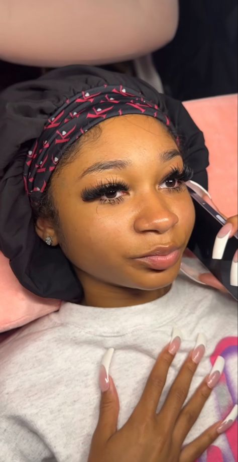 Bonnet And Lashes Combo, Lash Extensions Styles Black Women, Lash Ideas, Birthday Makeup Looks, Lash Extentions, Best Lash Extensions, Dramatic Lashes, Lashes Fake Eyelashes, Lashes Extensions