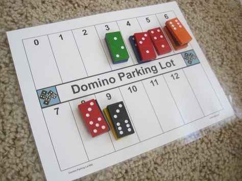 Simple domino parking lot addition game! Great math center idea! Prek Math, Creative Curriculum, Math Addition, Math Workshop, Homeschool Math, Math Numbers, Math Stations, Learning Numbers, First Grade Math