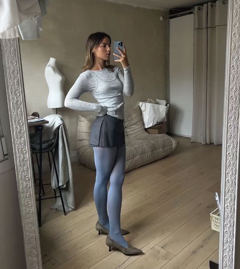 Short And Tights Outfit, Light Blue Tights Outfit, Navy Blue Tights Outfit, Nytårs Outfit, Light Blue Tights, Blue Tights Outfit, Tights With Heels, Colored Tights Outfit, Blue Tights