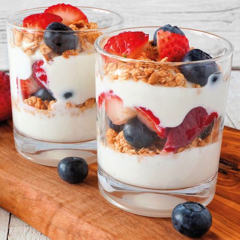 Greek Yogurt Parfait Healthy Yogurt Parfait, Greek Yogurt Parfait, Light Dessert, Crunchy Granola, Healthy Snacking, Post Workout Snacks, Healthy Snack Options, Light Desserts, Yogurt Parfait