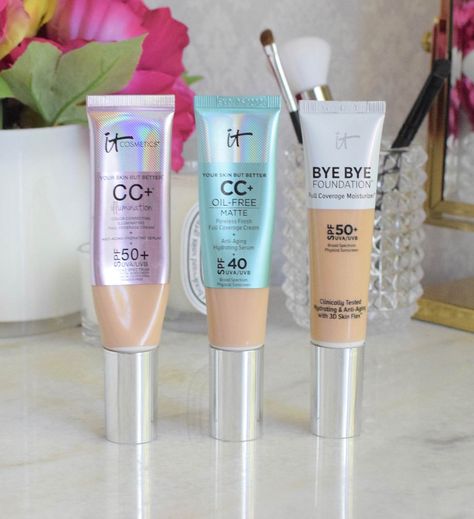 Review and comparision of the IT Cosmetics Bye Bye Foundation and Oil-Free Matte CC+ Cream. They're both full coverage, but which is better for you? Hydrafacial Machine, It Cosmetics Cc Cream, Glam Glow, Ole Henriksen, Fall Makeup Looks, Best Beauty Tips, Which Is Better, Handmade Beauty Products, It Cosmetics