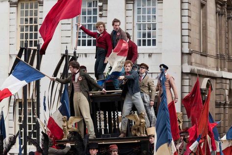 At the barricade! Swag Meme, Les Miserables Quotes, Late Meme, Les Miserables 2012, Les Miserable, Jean Valjean, Newt Scamander, Eddie Redmayne, Smosh