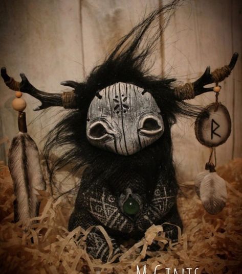 Creepy Stuffed Animals, Spirit Art Dolls, Spirit Art, Witchy Crafts, Fantasy Art Dolls, Spirit Dolls, Spirited Art, Forest Creatures, Arte Inspo