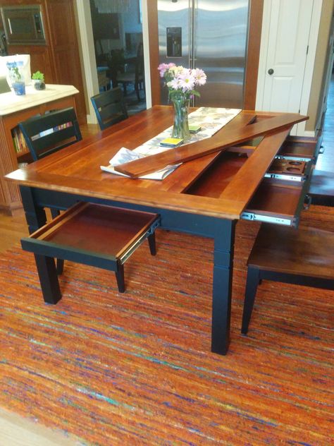 Rob's Gaming/Kitchen Table - The Wood Whisperer Gaming Table Diy, Dnd Table, Jigsaw Puzzle Table, Game Room Tables, Build A Table, Puzzle Table, Eating Table, Gaming Furniture, Board Game Table