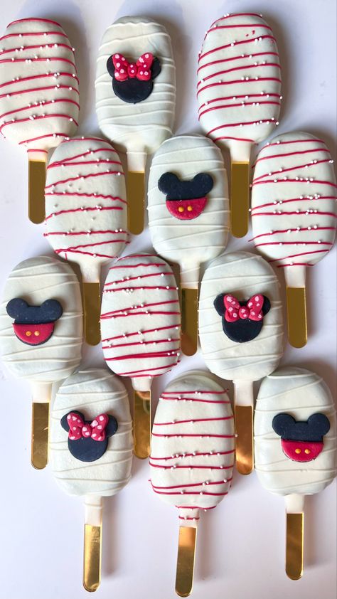 Mickey Mouse Cakepops, Mickey Mouse Cakesicles, Disney Cakesicles, Cake Pops Mickey Mouse, Mickey Mouse Cake Pops, Mickey Mouse Desserts, Mickey Cake Pops, Disney Cake Pops, Mickey Mouse Treats