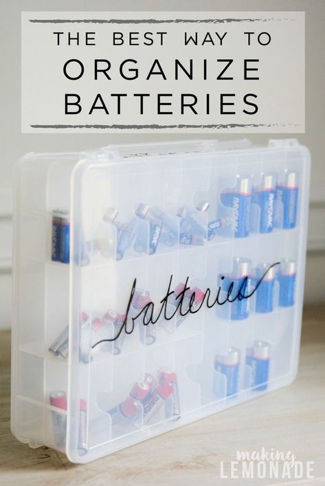 Such a clever way to organize batteries so you never run out. I love organization hacks! Organize Batteries, Lemonade Ideas, Quick Organization, Organization Office, Making Lemonade, Organized Lifestyle, Cozy Homes, Storage Idea, Organizing Tips