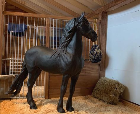 Model Horse Photography, Schleich Horses, Diy Horse Toys, Toy Horse Stable, Barbie Horse, Unusual Horse, Diy Horse Barn, Bryer Horses, Pony Breeds