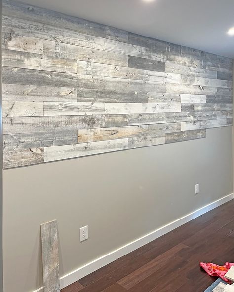 The Paine family shared these installation photos. They installed the Sundance White finish in their TV room 🔨🪚📏 "Here is the before, and after of our feature wall in our summer cottage. It came out awesome and we are so thrilled with the results. Friends and family are loving it also and want us to do it at their house for them. Lol." #cottagecore #reclaimedwood #relclaimedwoodwall #accentwallideas #whitewashedwood #snowfencewood #centennialwoods #familytime Pallet Wall White Wash, Snow Fence, Decorating Bookshelves, Wood Pallet Wall, Bedroom Remodel, Pallet Wall, Whitewash Wood, Summer Cottage, Remodel Bedroom