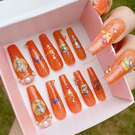 Venus Nails, Kawaii Sailor Moon, Venus Images, Sailor Moon Merchandise, Coffin Shape Nails, Nail Photos, Sailor Venus, Adhesive Glue, Recycled Bottles