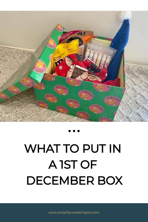 These 1st of December box ideas are an exciting way to start the month of December with your family. Holiday traditions always help make the festive season feel extra special, especially for kids and this Christmas Shoe Box Ideas, December Box Ideas, 1st December Boxes, December First Box Ideas, Holiday Box Ideas, Christmas Basket Ideas For Kids, December Box For Kids, Advent Box Ideas, December 1st Box Ideas