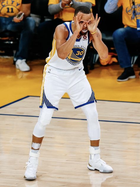 Steph Curry Wallpapers, Candid Pics, Stephen Curry Wallpaper, Curry Wallpaper, Stephen Curry Basketball, Curry Pictures, Nba Stephen Curry, Curry Basketball, Stephen Curry Pictures