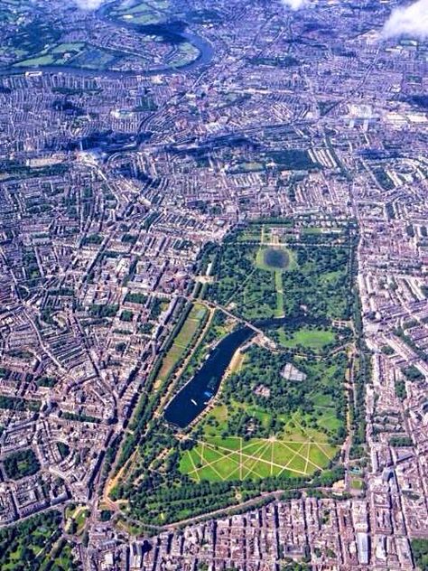 London green spaces London Parks, Southeast London, Hyde Park London, City Skylines, Kensington Gardens, Royal Park, London History, City Of London, London Park