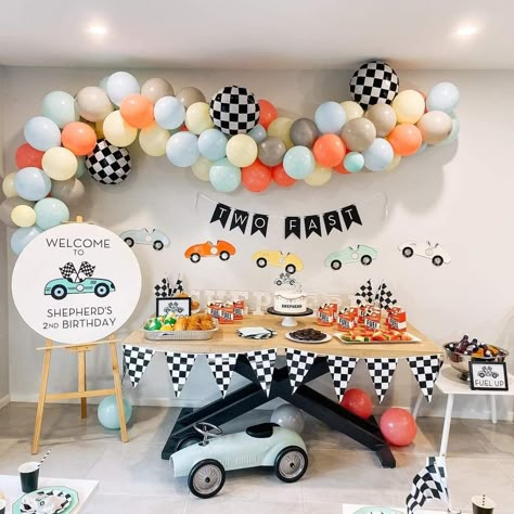 Car Balloon Garland, Two Fast Birthday Party Boy, Cars 1st Birthday, 3rd Birthday Themes, Race Cars Birthday, 2nd Bday Theme, Nascar Party, Two Fast Birthday, 2nd Birthday Party For Boys