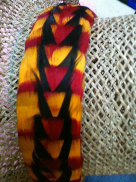 Hawaiian Hats, Feathers Art, Tahitian Dance, Hawaiian Crafts, Hawaiian Dancers, Hawaiian Lei, Kawaii Crafts, Hat Bands, Western Hat