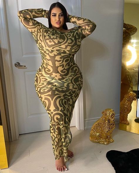 👑💎MISS DIAMOND DOLL💎👑 (@watchdiamonddoll) • Instagram photos and videos Diamond Dolls, Beautiful Curves, Mermaid Formal Dress, High Neck Dress, Long Sleeve Dress, Plus Size, Formal Dresses, Instagram Photos, On Instagram