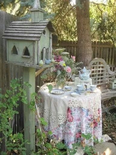 Tea time Mushroom Patch, Garden Centers, Tea Party Garden, Garden Jewelry, Garden Cottage, Country Gardening, Outdoor Rooms, Birdhouse, Tea Room