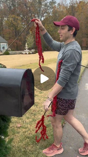 Mailbox Decorations For Christmas, Christmas Mailbox Decorations, Wreath Making Tutorials, Santa Mailbox, Christmas Mailbox, Diy Mailbox, Mailbox Decor, Magic Christmas, Gnome Ornaments