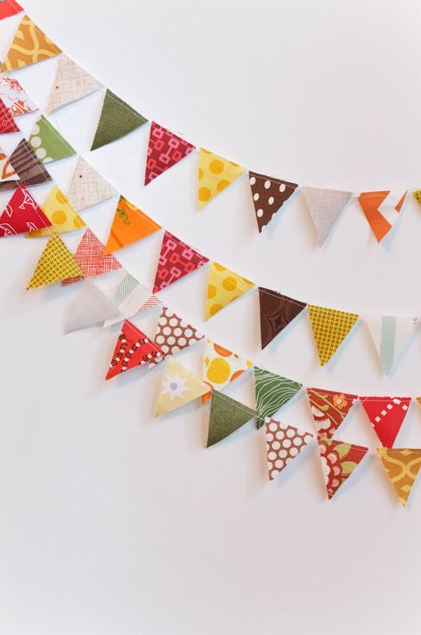 Fall mini bunting - green | Jessie Lathroum | Flickr Mini Bunting, Fall Mini, On October 3rd, Bunting Banner, Paper Box, Bunting, Banners, Green, Color