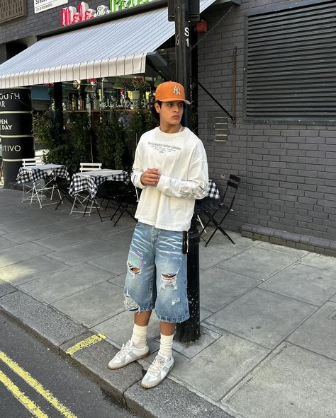 GO on my tik tok:0verl00ked #fashionInspiration #outfitIdeas #streetstyle #fashionista #ootd #baggy #oufitwomen #outfitmen #y2k Destroyed Denim Shorts, Pants Model, Fits Aesthetic, Street Style Outfits Men, Mens Outfit Inspiration, Instagram Style, Destroyed Denim, Mens Fashion Streetwear, Stylish Mens Outfits