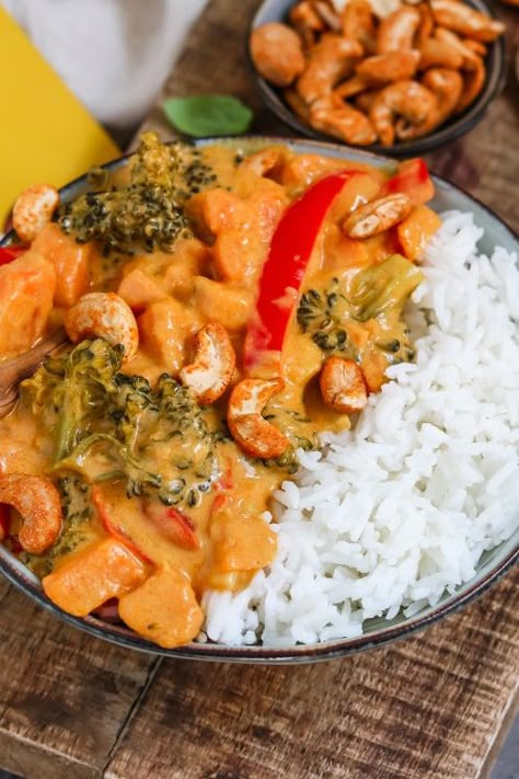 Sweet Potato Curry Vegan, Sweet Potato Curry, Thai Curry, Köstliche Desserts, Quick Meals, Food Inspiration, Food Lover, Broccoli, Healthy Food