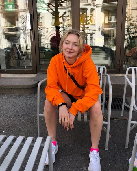 Astrid S, Different Moods, New Picture, The Right Stuff, Portsmouth, Girl Crush, Scarlet, Feel Like, Rain Jacket