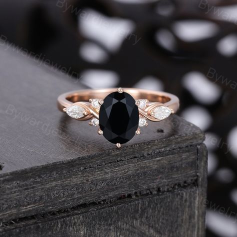 Antique Gemstone Engagement Rings, Engagement Rings Black Diamond, Classic Onyx Rings For Promise, Unique Engagement Rings Onyx, Elegant Round Onyx Diamond Ring, Elegant Onyx Rings With Diamond Accents, Black Onyx Rose Gold Engagement Ring, Delicate Wedding Band, Gem Engagement Rings