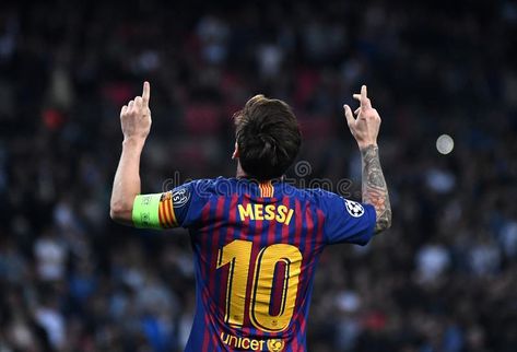 Lionel Messi goal celebration stock image Messi Iconic Celebration, Messi Goal Celebration, Messi Player, Messi Goals, Goal Celebration, Messi Soccer, Lionel Andrés Messi, Wembley Stadium, Transfer Window