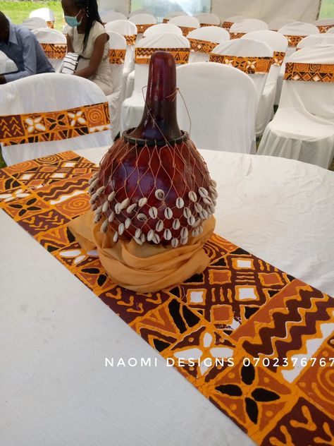 African Weddings Decoration, Kikuyu Traditional Wedding Decor, African Theme Bridal Shower Ideas, Ruracio Decor Ideas, Ruracio Decor, Kikuyu Wedding, African Party Decorations, African Wedding Theme Decoration, African Theme Party