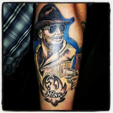 My first hank tattoos Hank Williams Jr, Back Shoulder, Back Of Shoulder Tattoo, Hank Williams, Shoulder Tattoo, Cool Tattoos, Tatting, Tattoos