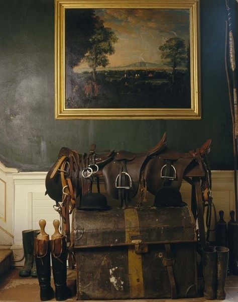 Being from the Lexington, KY area, which has the title of being the Horse Capital of the World, I like to refer to  this style of decor... Equestrian Cottage, Equestrian Bathroom, Equestrian Chic Decor, Equestrian Design, Equestrian Home, Equestrian Chic, Equestrian Decor, Hunt Club, English Manor