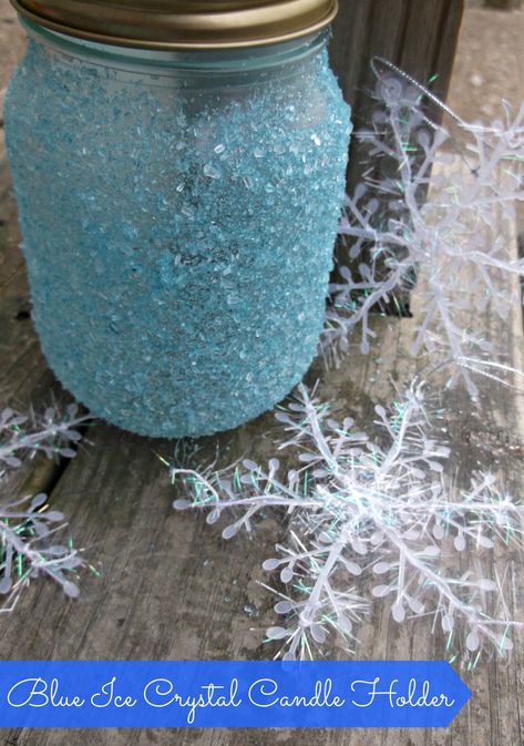 Blue Ice Crystal Candle Holder for Hannukah and Winter DIY Craft via @brettmartin Crockpot Zucchini, Thanksgiving Side Dishes Crockpot, Thanksgiving Side Dishes Healthy, Zucchini Corn, Winter Diy Crafts, Hanukkah Crafts, Hanukkah Decorations, Parmesan Zucchini, Thanksgiving Side