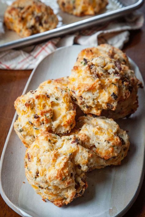 Bacon Biscuits, Make Biscuits, Biscuit Bar, Savory Cheese, Cheddar Biscuits, Drop Biscuits, Bacon Cheddar, Monterey Jack Cheese, Sharp Cheddar