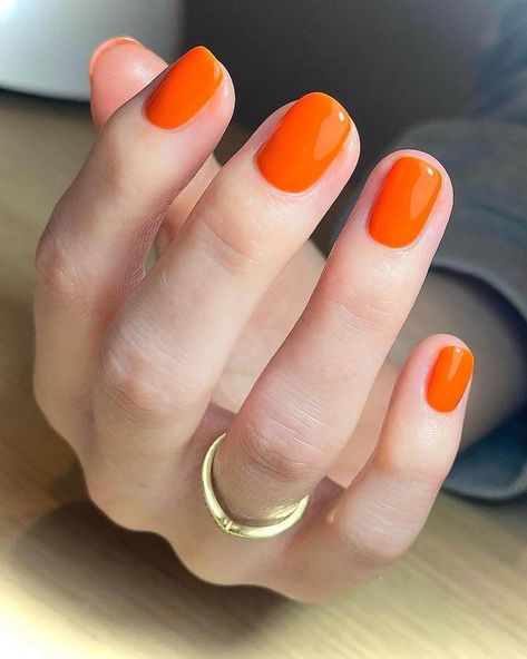 Red Orange Nails, Bright Orange Nails, Beautiful Dawn, Orange Nail Designs, Orange Nail, Summer Toe Nails, Short Nails Art, Cute Gel Nails, Round Nails