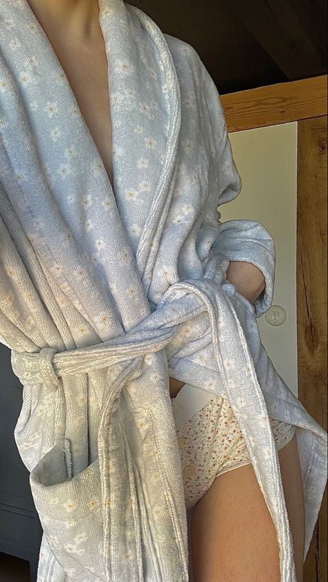 Fluffy Robe Aesthetic, Comfy Pajamas Aesthetic, Pyjama Aesthetic, Mood 2024, Pajamas Aesthetic, Comfy Pajamas, Terry Robe, Cute Sleepwear, Matilda Djerf