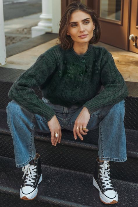 Yulia Cropped Cardigan in Emerald – böhme Best Of 2022, Cozy At Home, Cardigan Outfit, Casual Professional, High Quality Clothing, Denim Blouse, Cardigan Outfits, Long Sweaters Cardigan, Professional Fashion