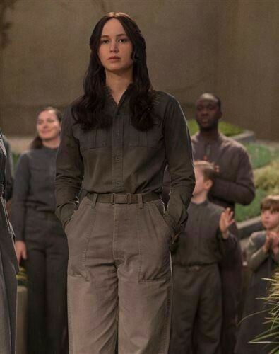 Katniss Everdeen Outfit, Katniss Outfit, Jeniffer Lawrance, Hunger Games Outfits, Hunger Games Fashion, Hunger Games Peeta, Hunger Games Characters, Hunger Games Katniss, Hunter Games