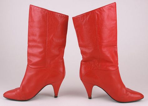 Red Siren Stiletto Ankle 80s Boots by Vintage Fashion Addict, via Flickr 80s Heels, 80s Boots, 80s Shoes, 90s Shoes, It Shoes, Bad Fashion, Steel Magnolias, 80’s Fashion, 90's Fashion