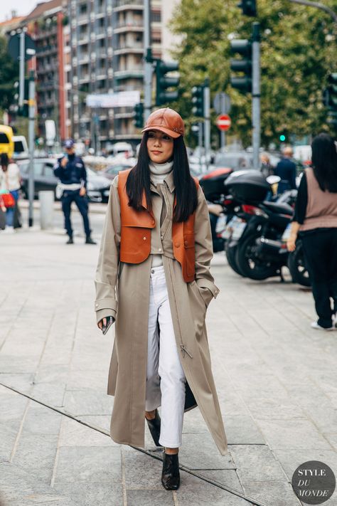 Layering Street Style, Winter Layering Outfits, Yoyo Cao, Ny Street Style, Boho Street Style, 2020 Street Style, Layering Outfits, Outfits With Hats, Street Style Inspiration