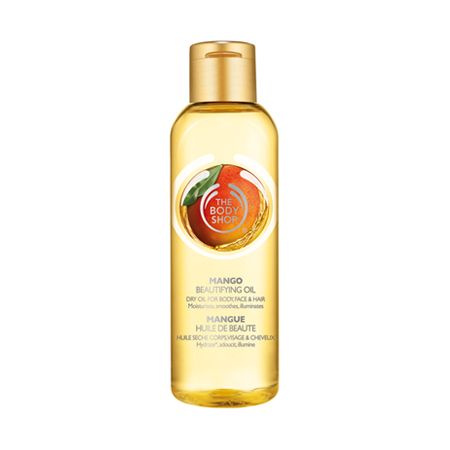 Beautifying Oil is pure beauty in a bottle. Made with a lightweight blend of nut oils including Community Fair Trade marula oil, it gives instant hydration and a shimmering finish. This one has an exotic mango scent. #mango #beautifyingoil #thebodyshopaust The Body Shop Strawberry, Body Shop Strawberry, Marula Oil, Dry Oil, Cruelty Free Skin Care, Health And Beauty Tips, Strawberries And Cream, Body Massage, Body Moisturizer