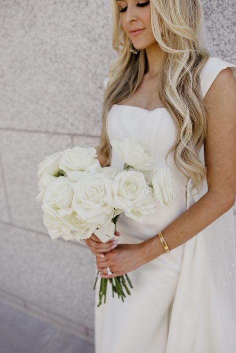 Rose Bouquet Long Stem, Long Stem White Rose Bouquet, Long Stem Rose Bouquet, Bride Bouquets White, Long Stem Rose, White Rose Bouquet, 2022 Wedding, Wedding Styling, Wedding 2024