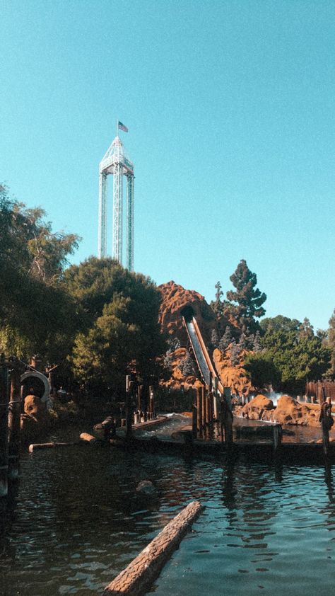 📍Knott's Berry Farm Knotts Berry Farm Outfit, Berry Farm Aesthetic, Hangtime Knotts Berry Farm, Knotts Berry Farm Photo Ideas, Knotts Berry Farm Aesthetic, Knotts Berry Farm Aesthetic At Night, Knots Berry Farm, Knott’s Berry Farm, Farm Aesthetic