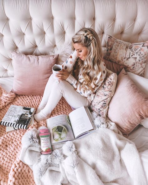 17 Self Care Tips to Get You Through The Winter Self Care Photoshoot, Olivia Rink, Self Care Kit, What Is Self, Beauty Therapy, Care Kit, Best Blogs, Life Choices, Natural Beauty Tips