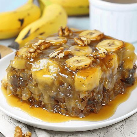 Banana Upside Down Cake - Recipes, Tasks & Tools Upside Down Banana Bread, Banana Upside Down Cake, Delicious Deserts, Square Cake Pans, Bananas Foster, Icebox Cake, Unique Cakes, Upside Down Cake, Round Cake Pans